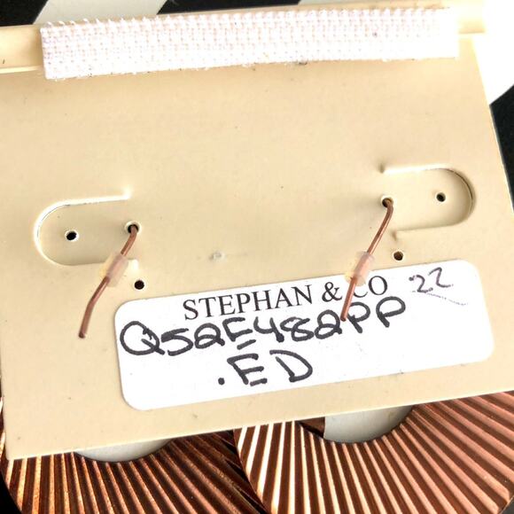 4 for $20 Stephan & Co. Purple Earrings - Picture 3 of 4